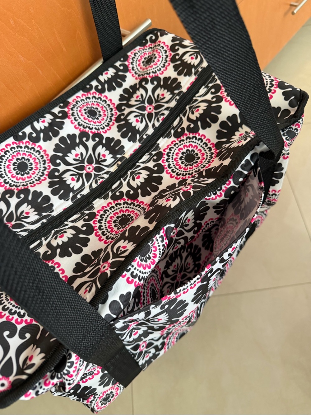 Thirty-One Thermal Tote - Picture 3 of 6